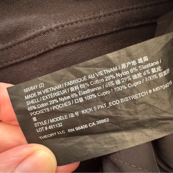 Theory Kick Pant in Stretch Cotton Black Size 2 - Picture 9 of 9